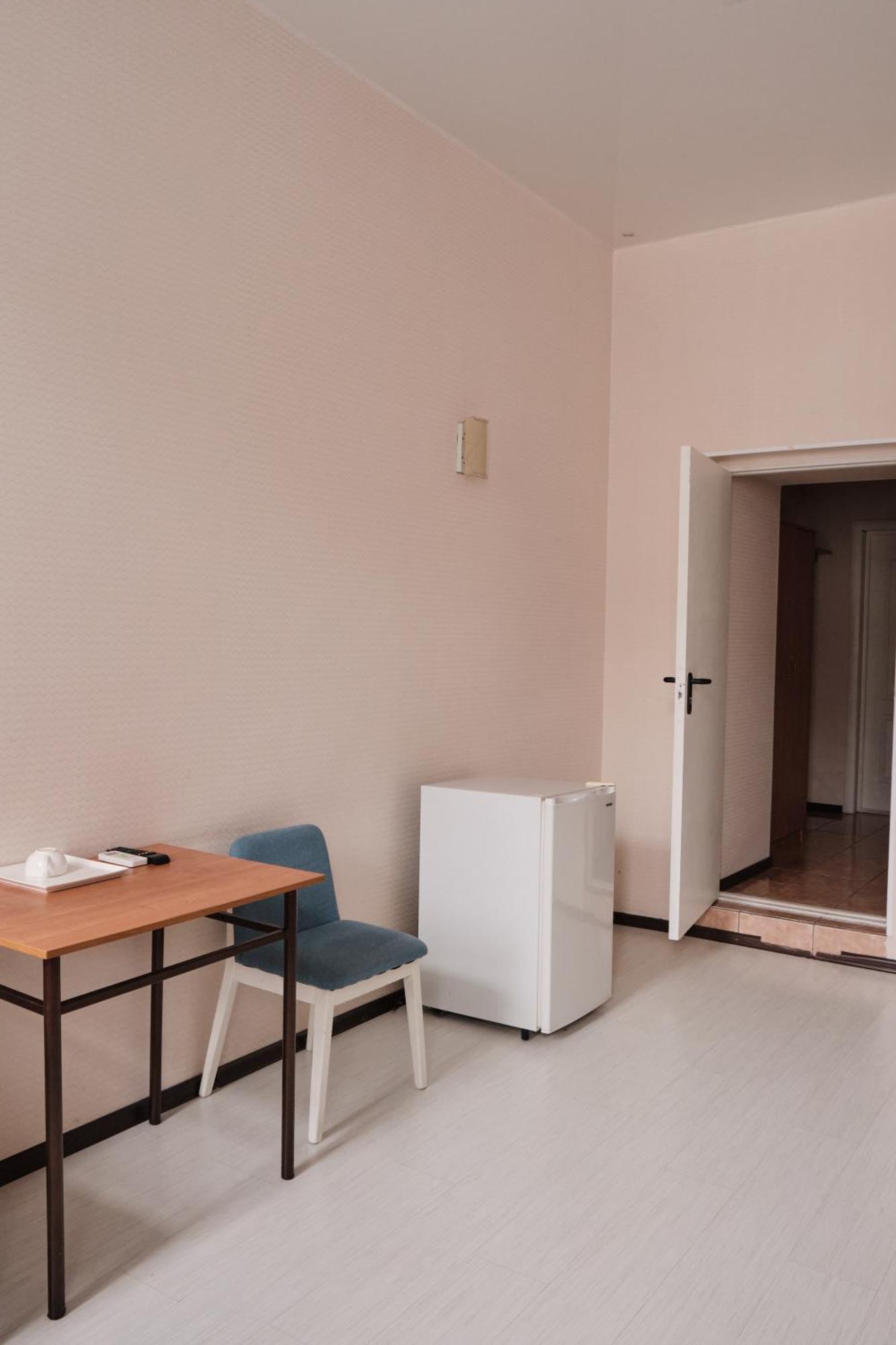 Hotel Europa Szemej Kültér fotó