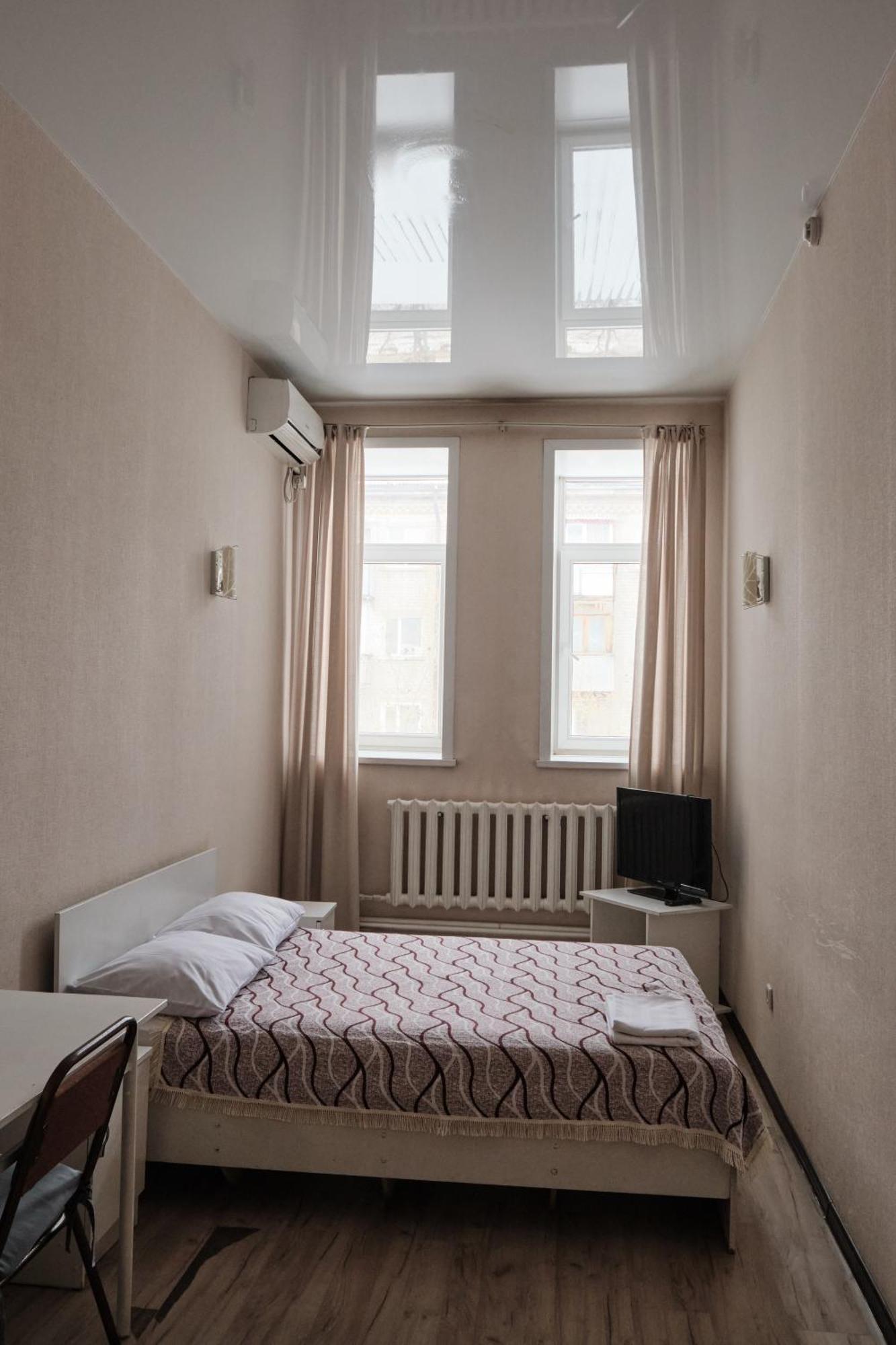 Hotel Europa Szemej Kültér fotó